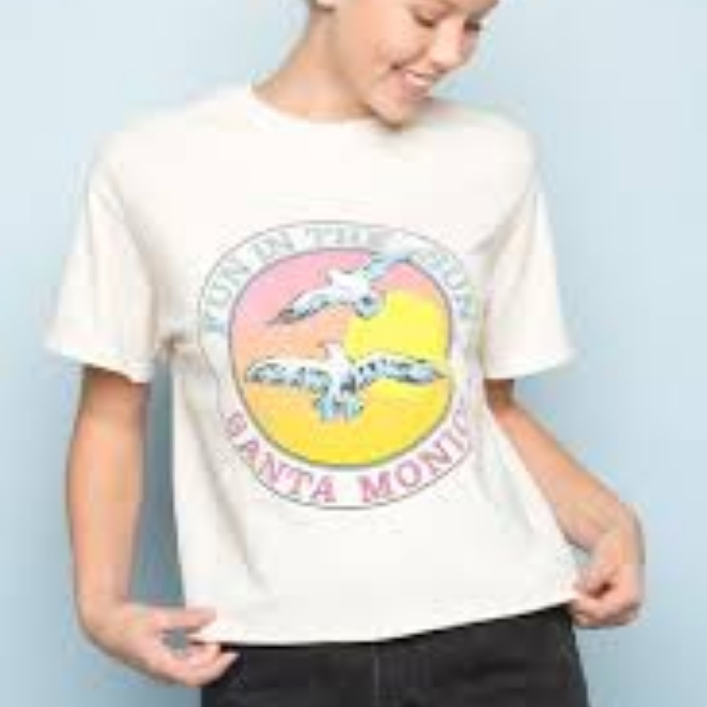 FUN IN THE SUN SANTA MONICA  Top NEW